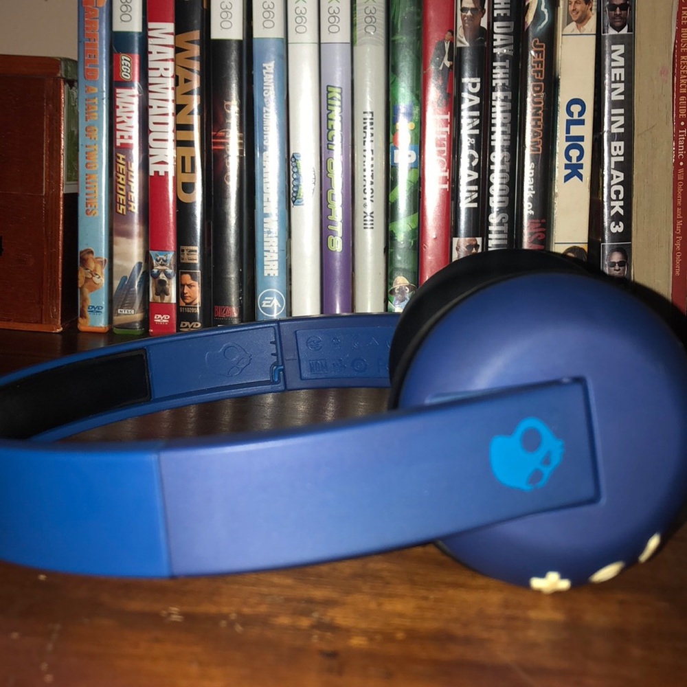 Bluetooth Skullcandy Headphones